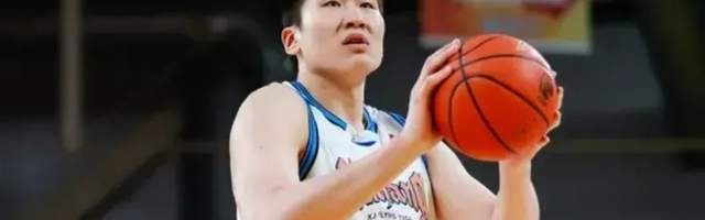 乐鱼app-短训营官宣3人离队！赵柏清伊福攻强守弱，李炎哲状态低迷！|中国男篮|篮板|郭士强|数据|新疆_新浪新闻