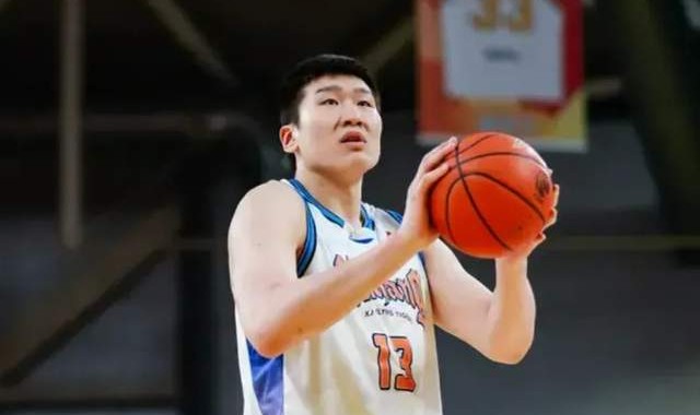 乐鱼app-短训营官宣3人离队！赵柏清伊福攻强守弱，李炎哲状态低迷！|中国男篮|篮板|郭士强|数据|新疆_新浪新闻
