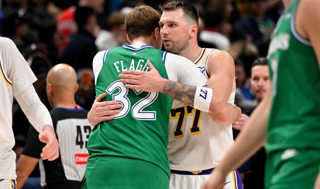 乐鱼体育官网-NBA“返乡”大乱斗：东契奇弗拉格聚首 詹欧合体 马刺&amp;雷霆太炸裂