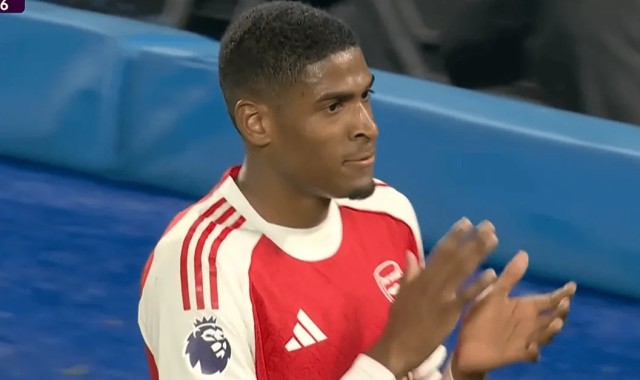 莫斯克拉本场6解围1拦截，2次犯规1次被过，对抗5胜2